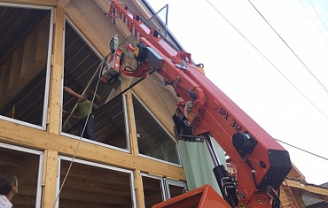 Монтаж стекла в коттедже